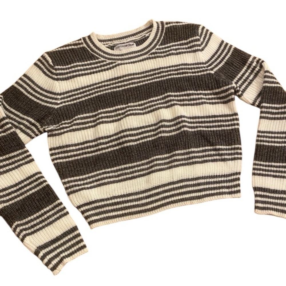Women’s Striped Knit Sweater gray white M-L